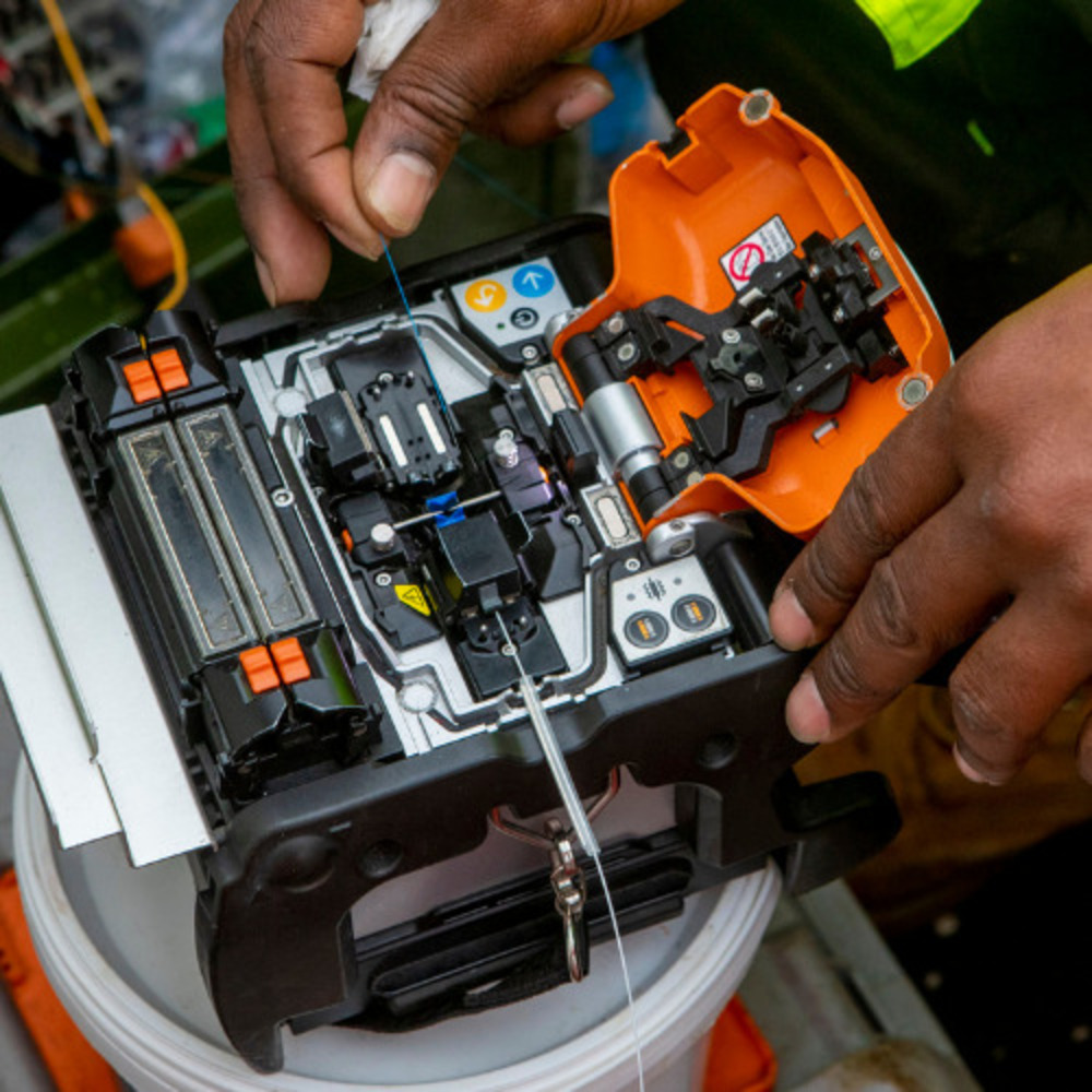 how henry installers can resolve your fibre connectivity issues in sea point